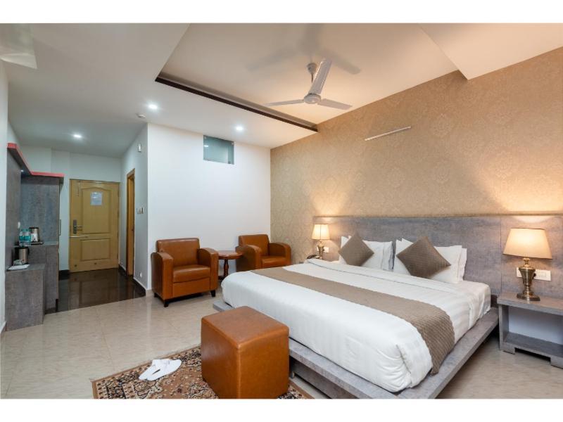 Hotel Shiva Sanctuary By Dls Hotels, Mcleod Ganj Dharamshala Oda fotoğraf